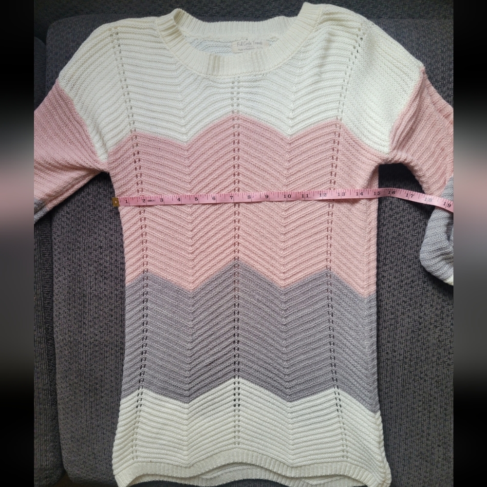 Girls Full Circle Trends Sweater Sz XL 16 - Picture 2 of 8